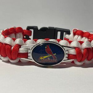 St Louis Cardinals MLB Paracord Bracelet NEW